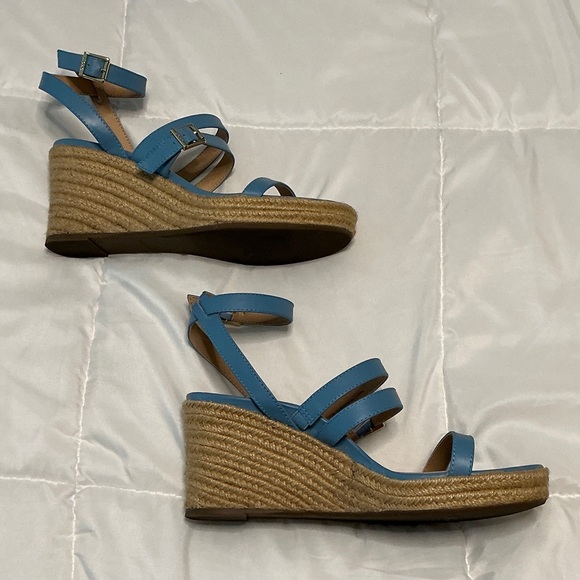 Vionic Sabina Strappy Sandals - 3 1/2" Heel - Light Blue - Size 10 - EUC - Picture 5 of 9